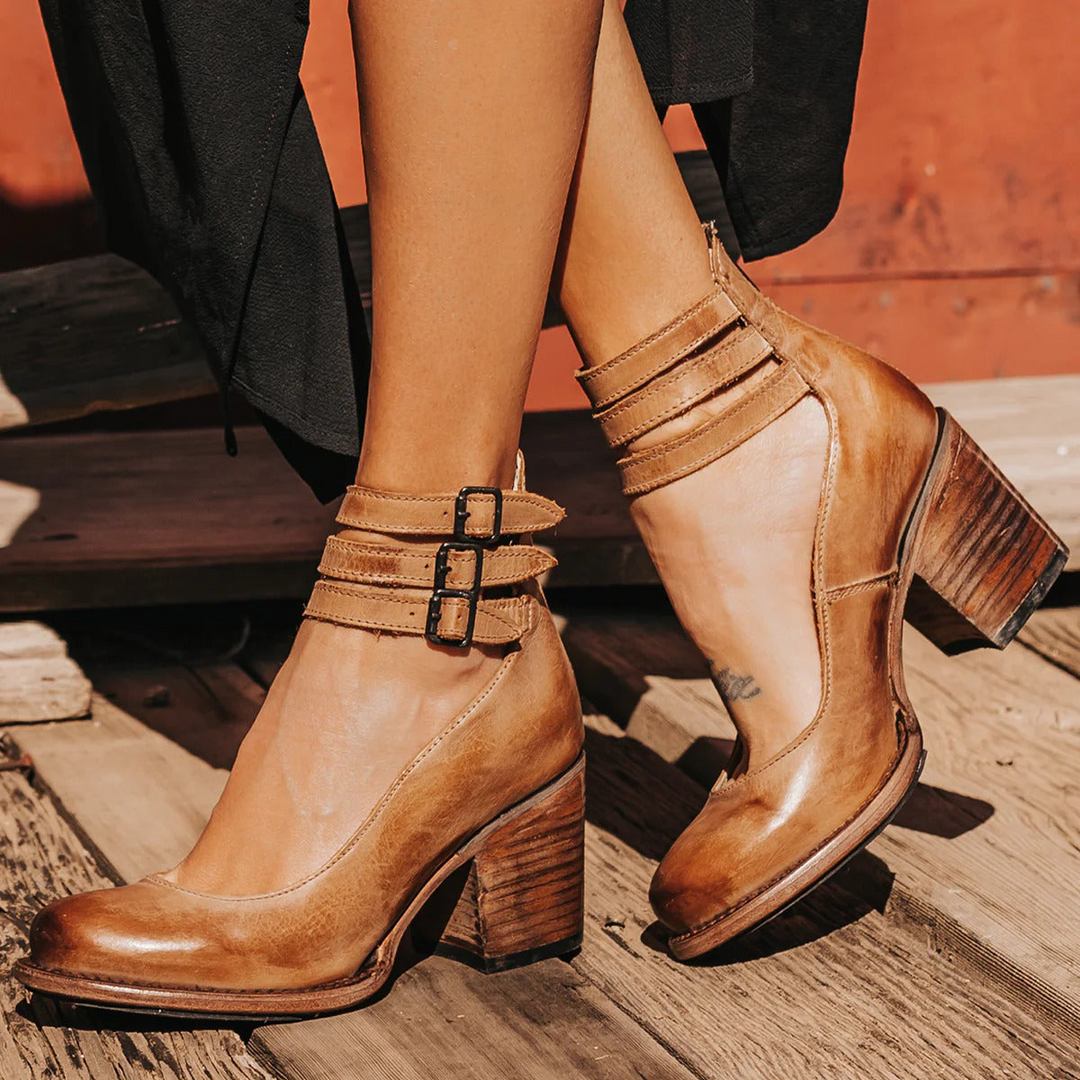 Sabrina | Leder-Sandalen mit Schnallen