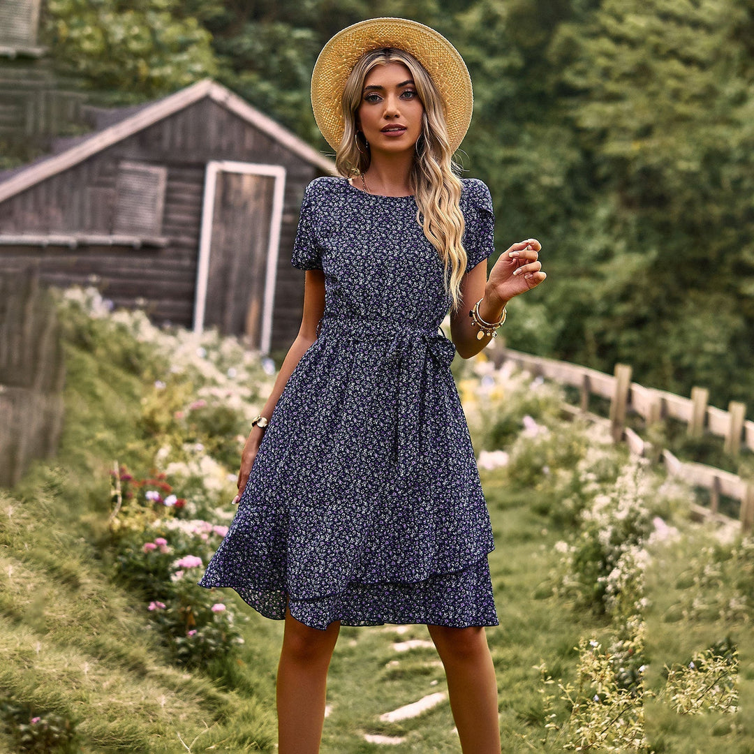 Xenia™ | Modisches Kleid mit schmeichelhaftem Taillenband