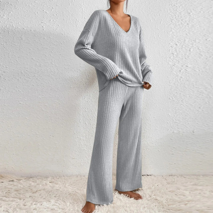 Tyreece | V-Ausschnitt Langarmshirt mit gerader Hose Set