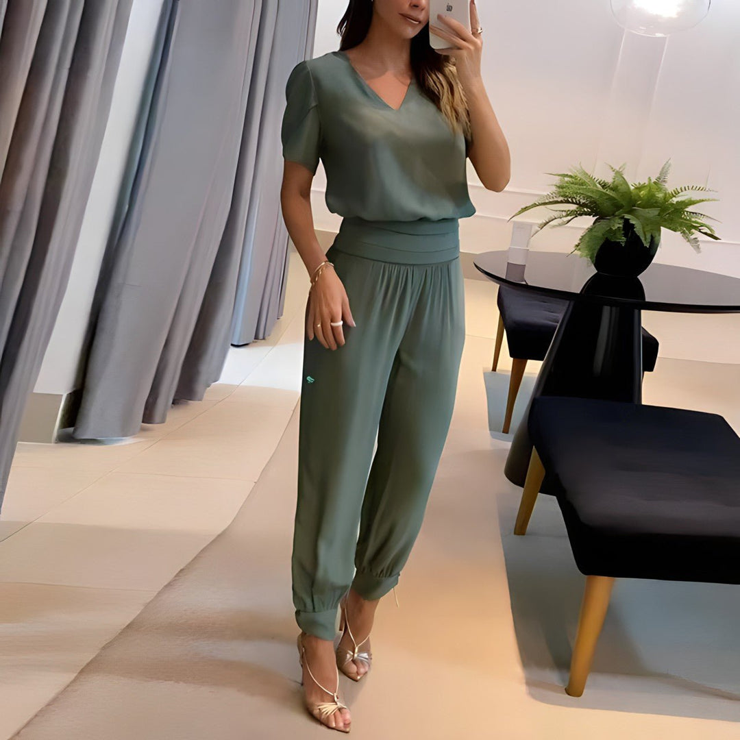 Astrid™ | Trendiges Set mit Bluse und Hose