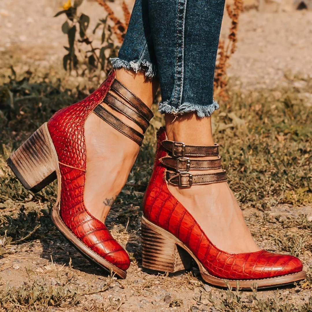 Sabrina | Leder-Sandalen mit Schnallen